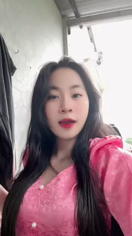 Đẹp là anh liếc mắt đưa tình 😒