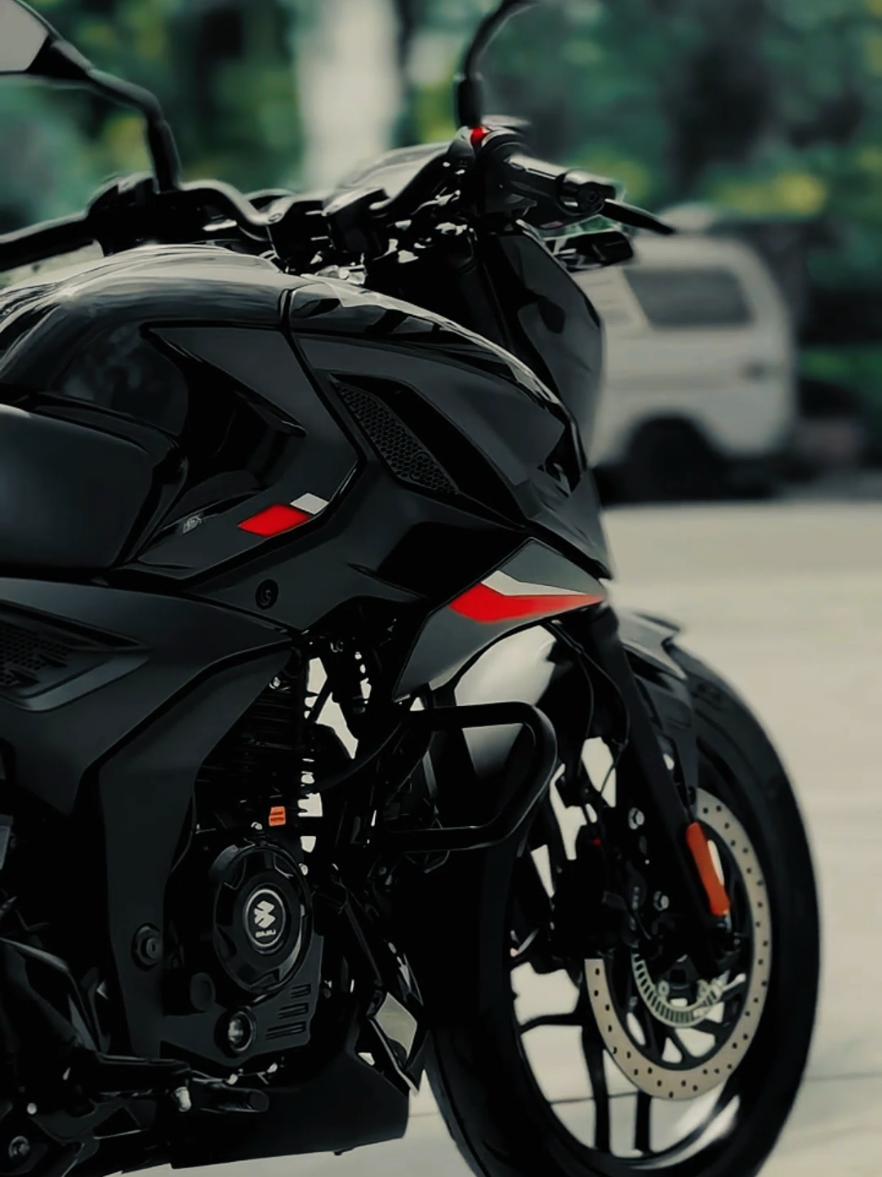 Dreams come true 🥹🫶🏻 #pulsar #n160 #pulsarn160 #biker #bikelife #bikelover #dreambike #fyp #fypシ゚viral #goviral #foryou #viral #foryoupage #fypシ #fyppppppppppppppppppppppp 