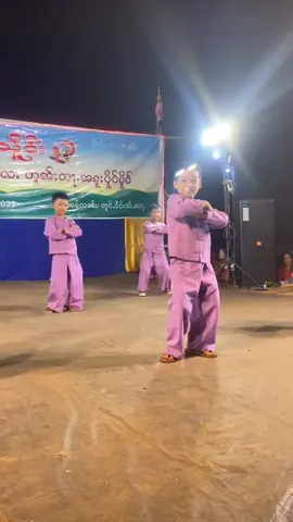 အချစ်တော်လေးတို့နဲ့🫰😆#todayilearned #fypシ #18y @M🐬 