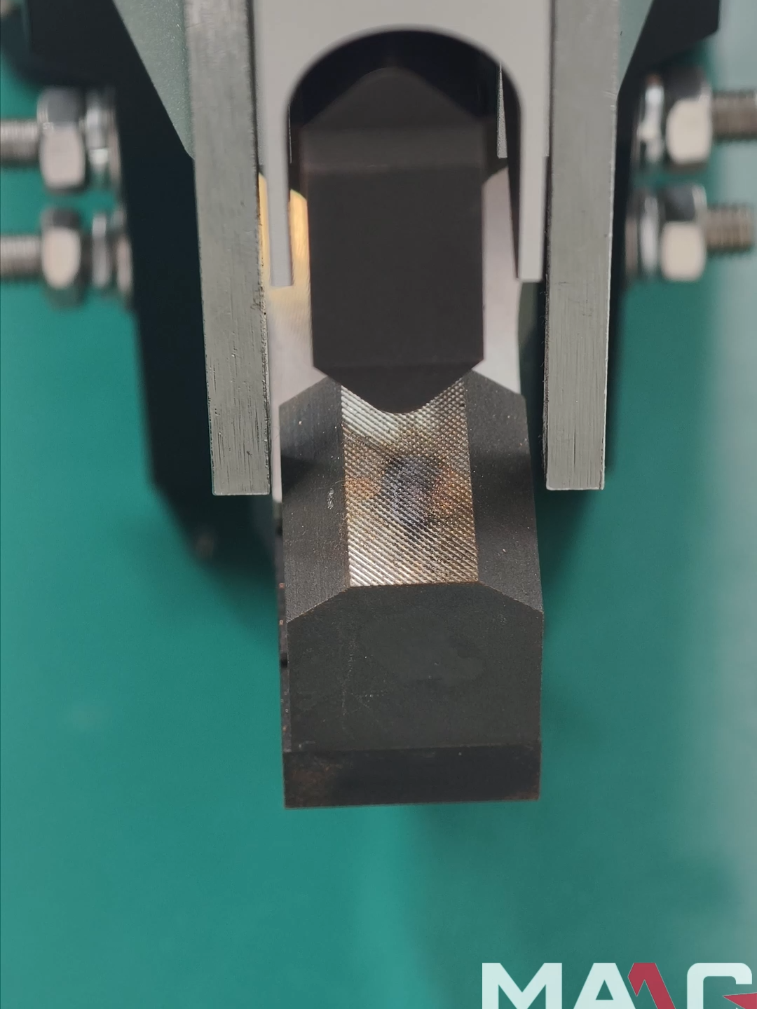 MAAG ultrasonic welding equipment — ultrasonic harness welding machine. Seals the copper tube, only sealing without cutting, to ensure airtightness.#MAAGultrasonic #MAAG #ultrasonicwelder #ultrasound #instrumentation #autoindustry #tools #machine #electricity #manufacturing #automotiveindustry