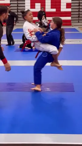 เธอเกือบทำลายอนาคตคนอื่น!?!?#ไม่น่าเชื่อ #viralvideo #viralshorts #trending #เล่าเรื่อง 