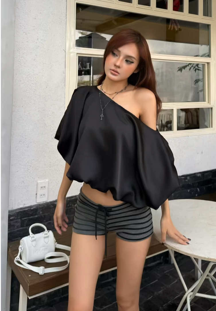 Áo dễ thương vữ lunn #ffclub #ffclub #outfit #xuhuong #lụa 