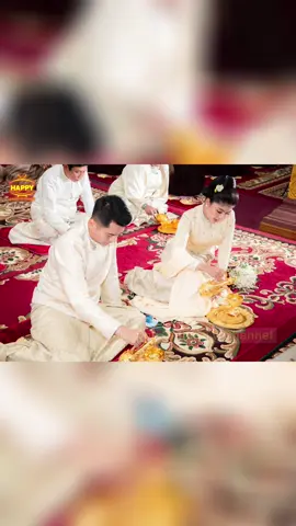 🔸 ဟိန်းဝေယံနှင့်စိုးပြည့်သဇင်တို့ရဲ့  မင်္ဂလာဦးဆွမ်းအလှုတော်ကို ယနေ့ ၁၀.၁၁.၂၀၂၅ ရက်နေ့ မနက်ပိုင်းက မှော်ဘီ သဲဖြူတောရဓမ္မရိပ်သာကျောင်းတိုက်၌ နှစ်ဖက်မိဘဆွေမျိုးများဖြင့် ကျင်းပပြုလုပ်ခဲ့သောပုံရိပ်များကို Happy Online Tv Channel ပရိသတ်ကြီးအတွက် ဖော်ပြပေးလိုက်ရပါတယ်။  #foryoupage #fyp  #ဟိန်းဝေယံ #စိုးပြည့်သဇင်