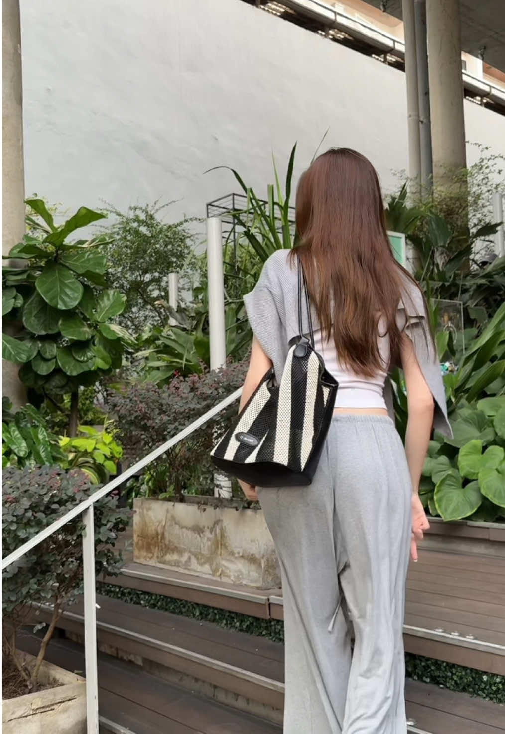 #charmbag #Owinkk #oowinkkbag @Owinkk #กระเป๋า #กระเป๋าสะพายไหล่ 