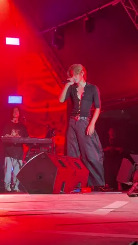 Black tie be quiet #เหนือสุดหยุดโลก4 #jeffsatur #blacktie #ฮิตในtiktok #tik 