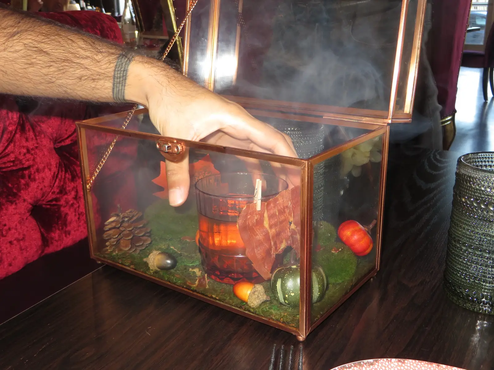 We wanted to try some place new and wandered into @Palate Las Vegas 10000/10 would recommend. Already making plans to go back 🧚🏼‍♀️💕 #lasvegastiktok #dtlv #vegasfood #vegasrestaurants #vegaslocal 