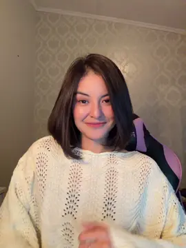 balik lg sm kamar ini + ngerjain pr dari @Ncumdeui 