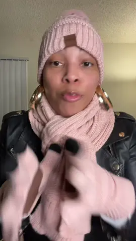 This hat, scarf and gloves set is great to keep you warm and super cute!!! #tiktokshop #scarf #blackfriday #christmasgiftideas #winterset 