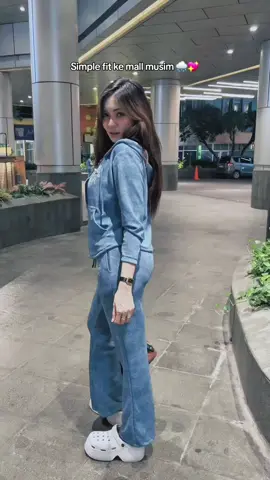 Setelan sweater super nyaman adem polll❤️😍✨️ #setelanwanita #sweatermurah #hoodiecewek #onesetwanita #fypgakya 