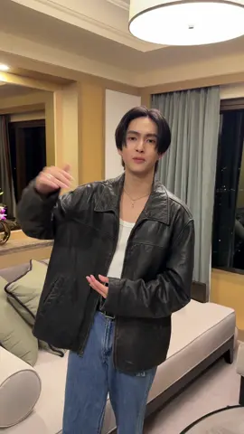 อกหักไปด้วยกันกับ ‘อันเฟรนด์ (Unfriend)’ (Original Artist: Helmetheads) COVER BY #COPPERdechawat 🎆 [BUS COVER PROJECT] COPPER - ‘อันเฟรนด์ (Unfriend)’ (Original Artist: Helmetheads) OUT NOW! 🔗: youtu.be/HgjjF6I3mh0 #COPPER_อันเฟรนด์ #BUSCOVERPROJECT #BUSbecauseofyouishine