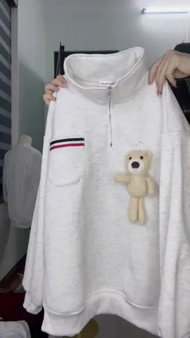 Áo nỉ khóa cổ cao chính ra mặc dc 2 kiểu lại thành hời ạ