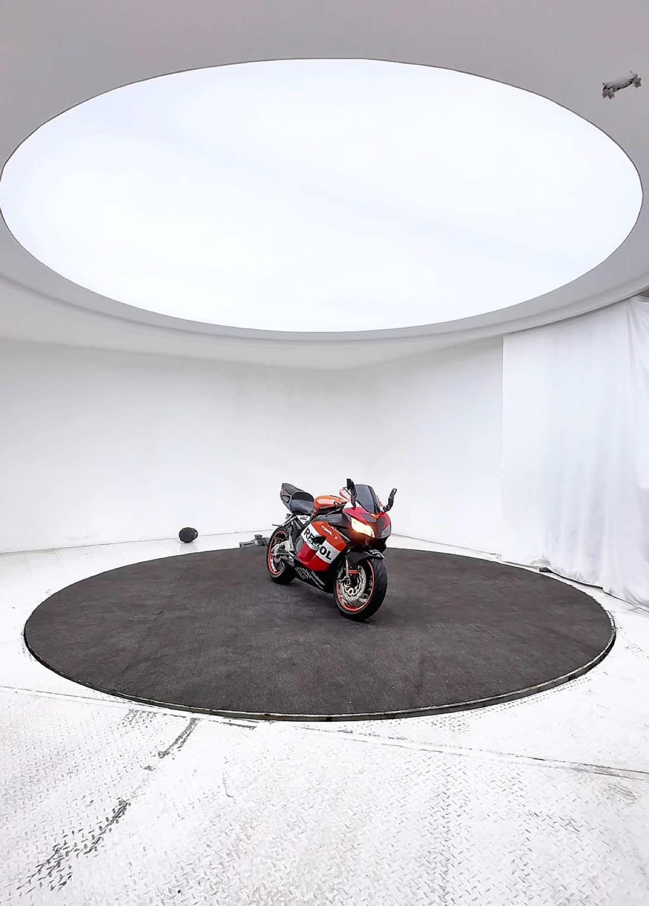 سیباق ئەکەی ⁉️#onewayautostudio #tishkghafar #mator#sebaq#1000rr