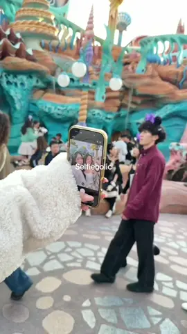 us = selfieholic 💯 #selfieholic 