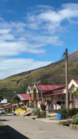 Mejuah-juah KUTAGUGUNG kec naman Ise jenda kuta na nake Teridah kel Gunung Sinabung si seh kel jilena 🥰😍💙