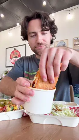 This is your sign to try @elcocinerorestaurant 🌮 El Cocinero (Van Nuys Location) 📍6265 Sepulveda Blvd Unit 12 - Van Nuys, CA Everything I ordered: Super nachos Quesadillas Quesabirria tacos  3 Chicharron tacos  5 taco plate w/ Al pastor, asada, Chicharrón, jackfruit carnitas & chicken Sopes Burrito Tortas Papas a La bestia Horchata  Agua Fresca  Where should I go next?? 🤔 #plantbased #larestaurants #foodies #mexicanfood #tacos #birriatacos #mexicanvegan #veganrestaurants #tacos #restaurant 