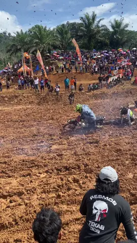 Tolong 😆🙏🏻🏁#grasstrack_id #fyp #fypviralシ #motocross #capcut 