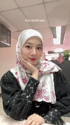 Pakai tudung from Havern ni terus naik seri baju ni 😍
