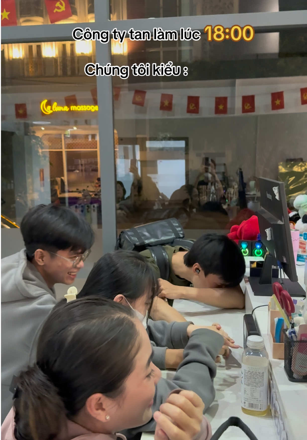 Lẹ lẹ đi về  #vieclamhcm #vanphongvuinhon #dilamcogivui #xh #fyp 