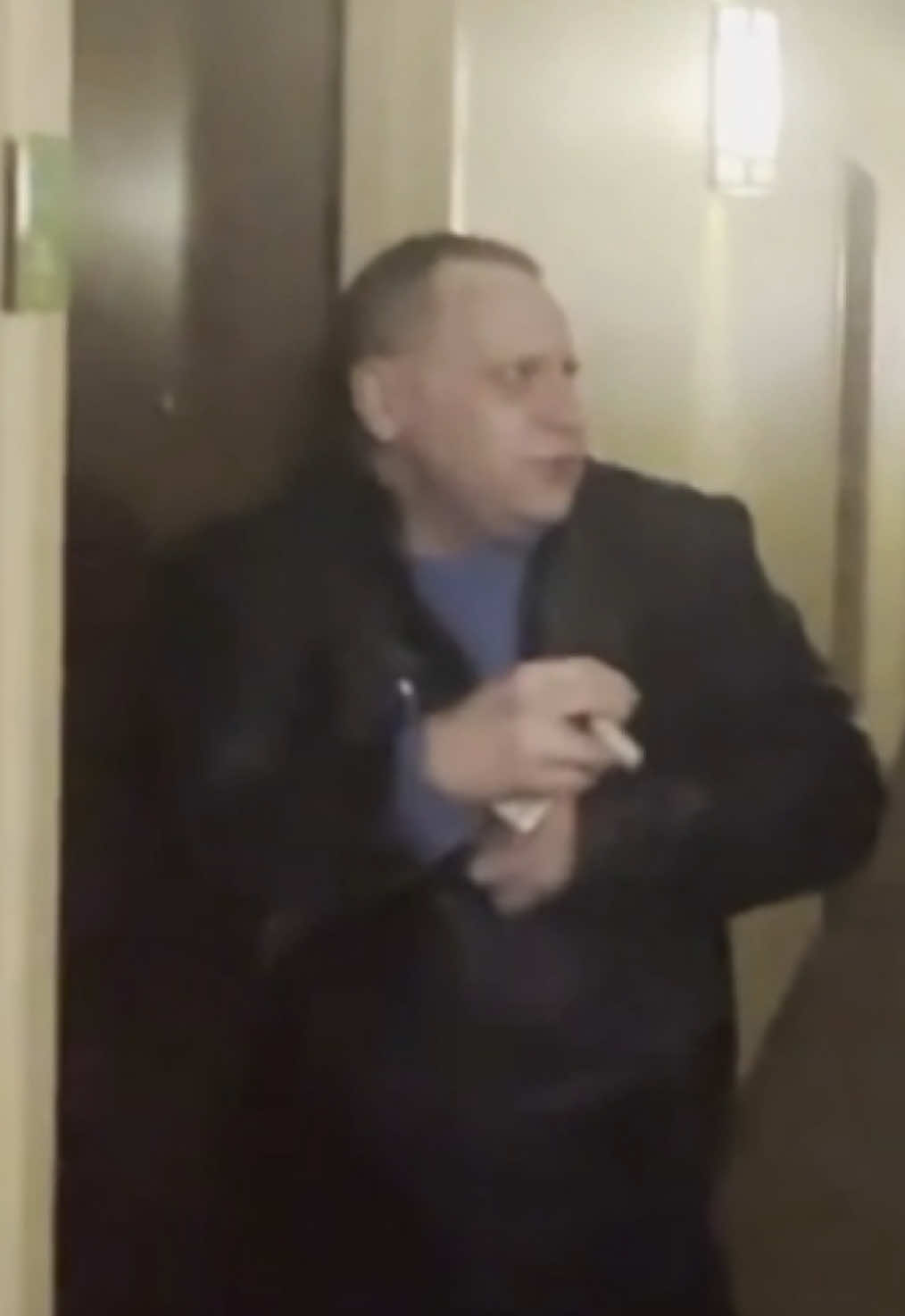 EPISODE 54 (PART 2) 🎬🍿 HOTEL ROOM PR3D 😤 (Dads Against Predators 👊) THIS POST IS STRICTLY FOR AWARENESS PURPOSES TO HELP KEEP OUR CHILDREN SAFE & AVOID THESE SITUATIONS! ‼️⚠️ #shuamundy #predcatcher #predcaught #fyp 