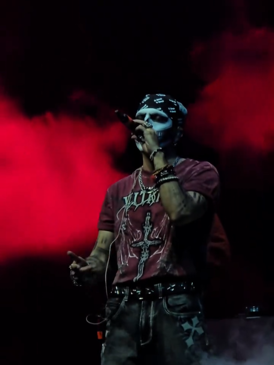 Tera Mera Afsana...  @Talwiinder  #HalloweenEdition #foryoupage #pubjabimusic #concert #talwiinder 