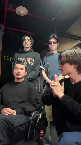 พี่จ้าบมั้ยน้อนน้อน #BUSbecauseofyouishine 