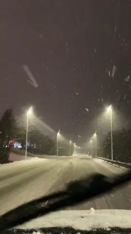 Good morning Norway 🇳🇴  . . . #morning #norway #snow #monday #tromsø 