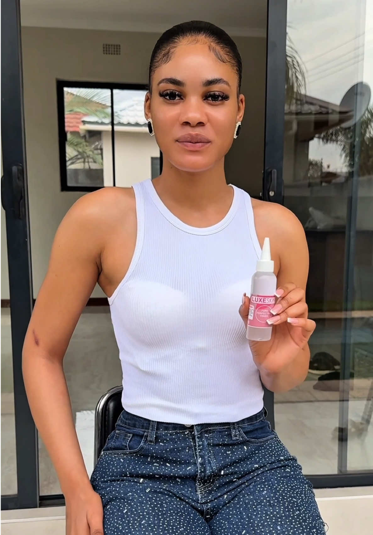 Pore Perfecting Toner - K200 Infused with niacinamide and hyaluronic acid, This toner will clear acne while tighten pores, hydrate & exfoliating the skin, leaving it flawless. #fyp #zambiantiktok🇿🇲 #skincareproducts #niacinamide 