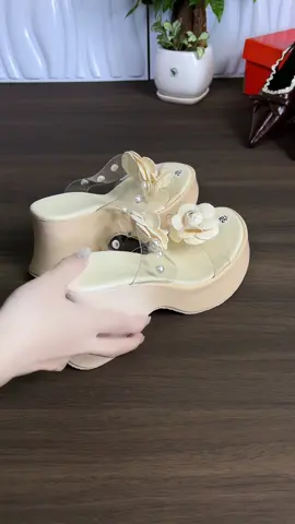 Dép đế xuồng cao 9p quai meka trong mềm đính hoa xinh nè#depxinh #_tiemgiaydepxinh_ #depdexuong #depnuxinh #xuhuong 