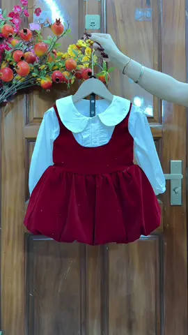 Sét váy yếm cho bé gái #tiemmeken #setvaychobe #setyemchobe #vaybegai #setxinhchobe 