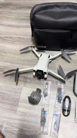 DJI mini3pro combo set តម្លៃល្អ ស្អាត97% ធានា1ខែ ថែមជូនមេមូរី128😻💥#jmrdroneshop #mini3pro #mini2 #mini4