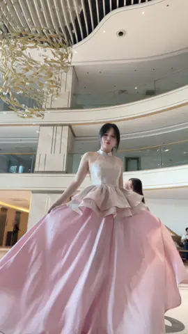 con cún ra chỗ kia chơi (dc:@Ảnh ó ẻm mò) #dance #xh 