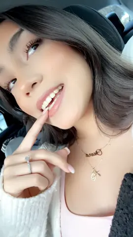 TB to the day i got engaged💍 (read caption to know how it happened) Valentine's Day, when i had suspicions but didn't want to sike myself out. Come to find out she was planning a 