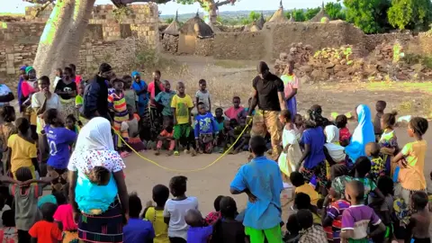 🎮Avec les enfants du village❤️🇲🇱🫡🙏🏾#malitiktok🇲🇱 