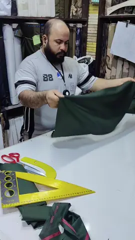 مصمم الازياء العسكرية  محمد العزاوي  خياطة ومطرزات الامير 