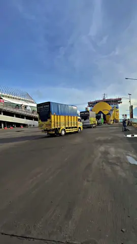 #CapCut #krodong_mania_indonesia #fypシ゚viral #firaltiktok🔥🔥🔥✌️ #truckstyle @sugengg_kingg🔥 