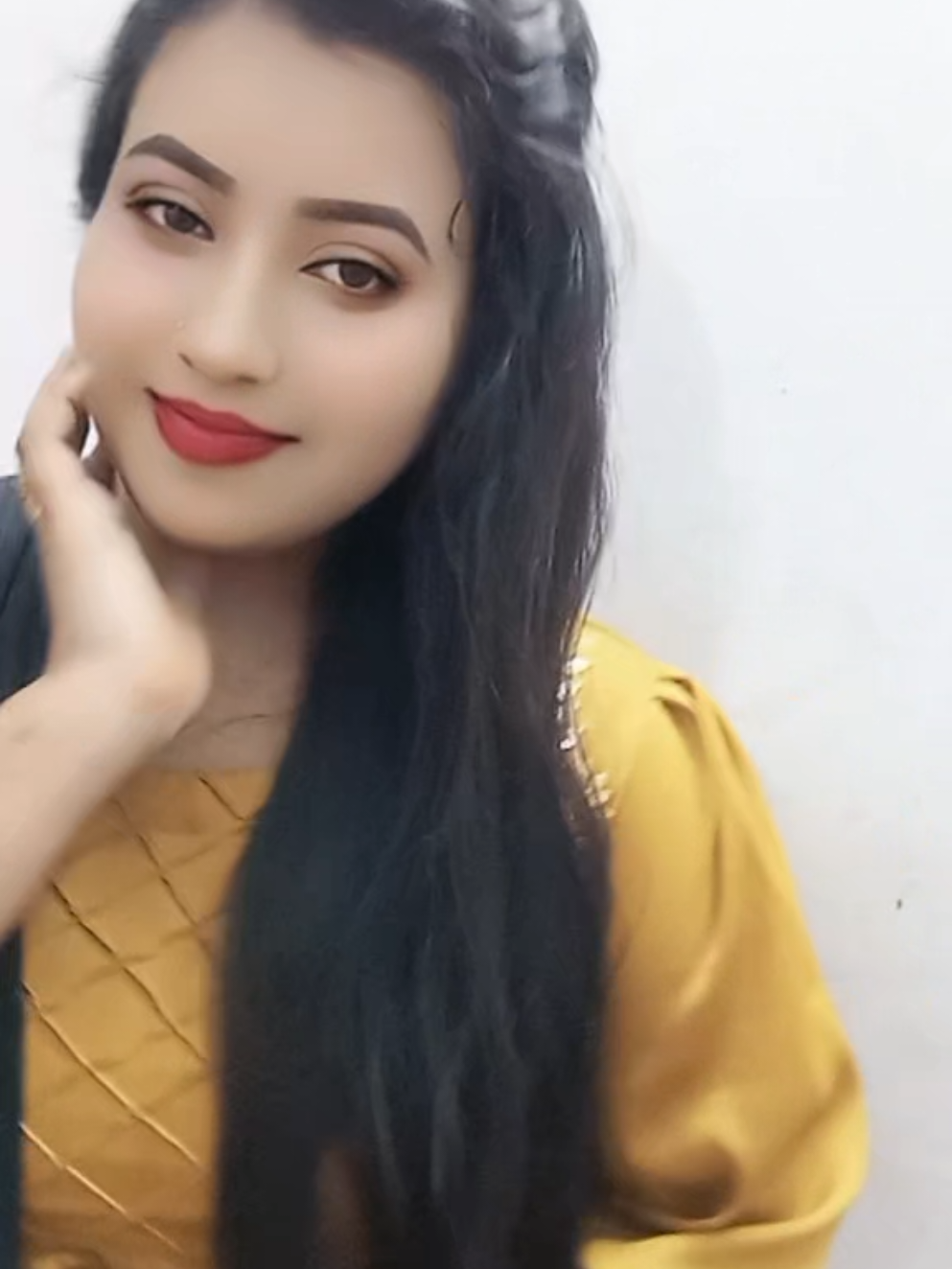 ওহে আমার শখের পুরুষ আই লাভ ইউ,, হাজার ব্যাস্ততার মাঝেও আমাকে প্রতিটা মুহূর্তে মনে রাখার জন্য। #hashtags #duet #foryou #bangladesh #friends 