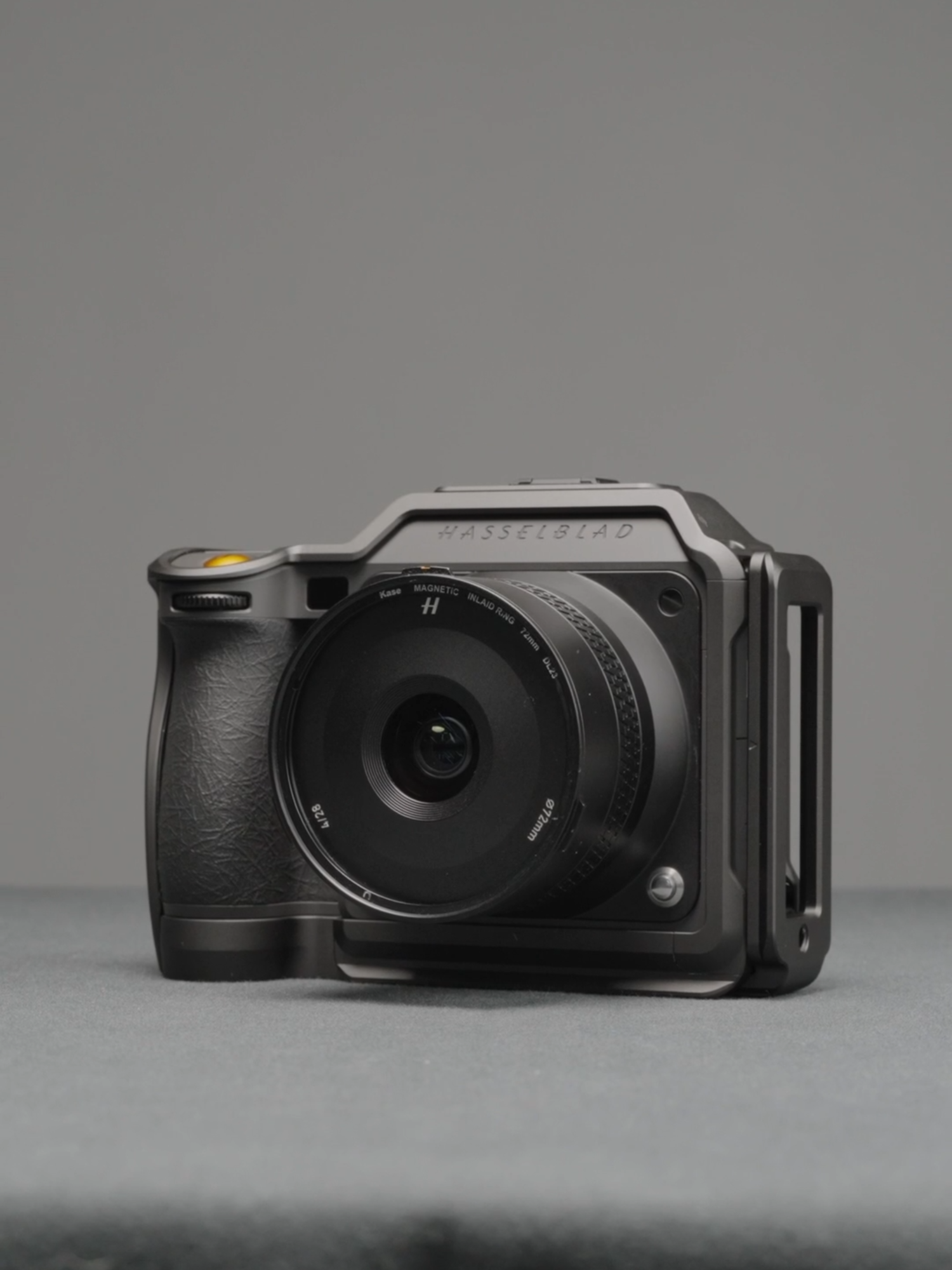 That first touch hit different — sleek feel, rock-solid build. #Ulanzi #HasselbladX2D #CameraCage ContentCreator #CameraAccessories #fypage