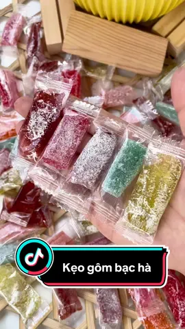 Tuổi thơ gói gọn trong tiếng ‘lách tách’ của viên kẹo gôm bạc hà 🩵#bepvui91 #kẹo #keogom #lagombacha #anvat 