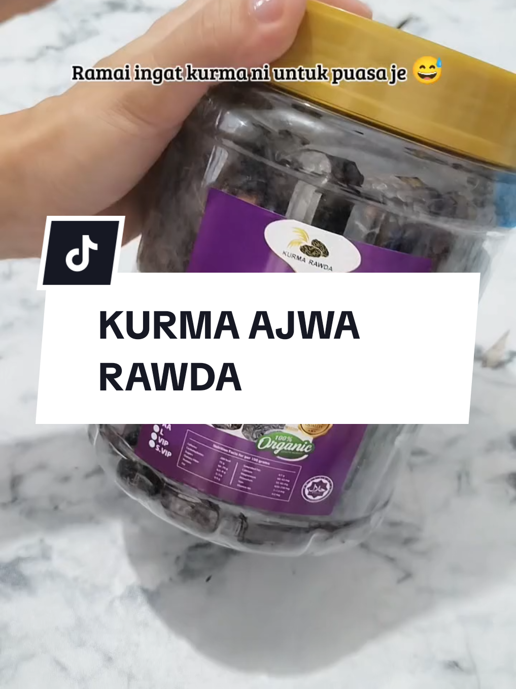 Satu biji cukup buat kenyang & bertenaga 💫 #kurma #kurmarawda #kurmaajwa #kurmaajwamadinah #kurmaajwapremium 