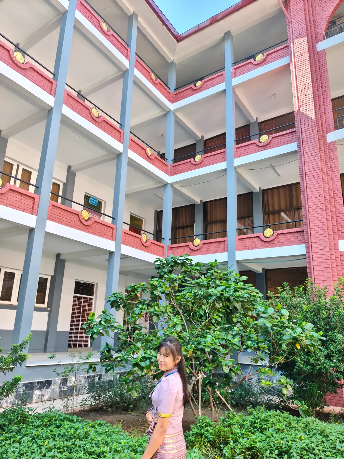 ရှမ်းမလေး......🤭#trendlate☹️ #views #မလှလဲကြည့်ကွာ😞🤟🧡 #မြင်ပါများပီးချစ်ကျွမ်းဝင်အောင်လို့🥰🤭 #fypシ゚ .......@🌻Oriana🌻🌞 