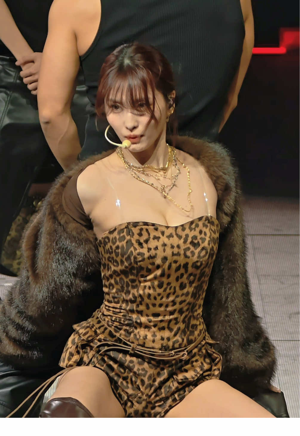 かっこよすぎる🤯 #twice #트와이스 #twicemomo #モモ #momo #모모 #movelikethat 