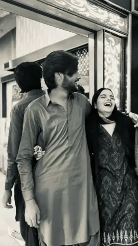 Mujhy barbad kar gya hai tu🖤
