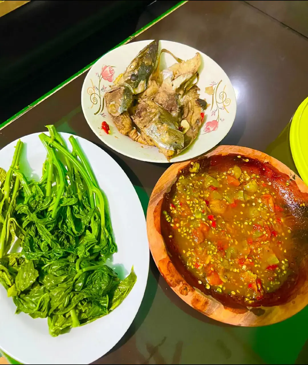 #iburumahtangga #masyaallahtabarakkallah #sambelterasi #lalapan #sunda 