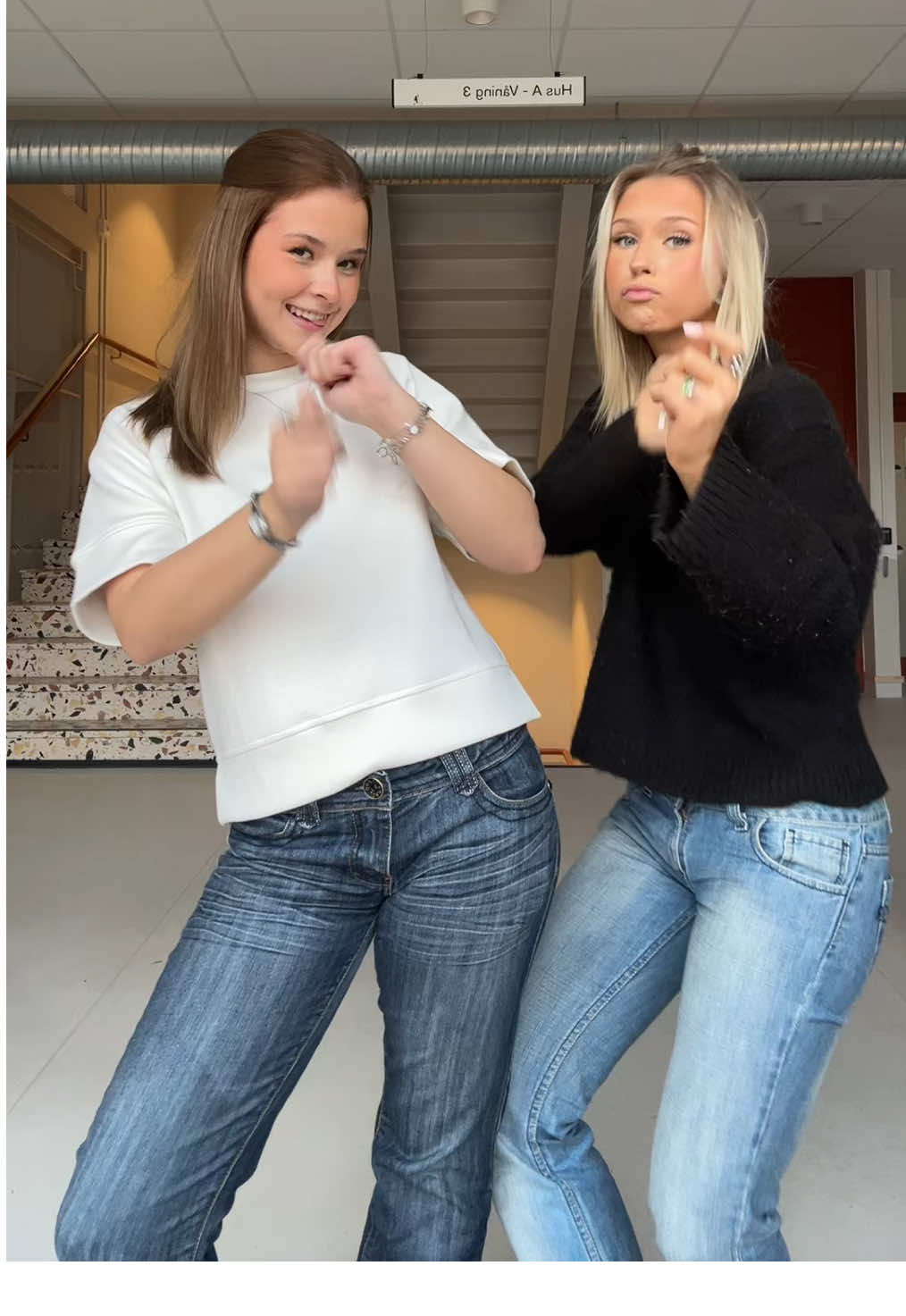 🫰#fyp #dance @E M M A @Emina 💘 