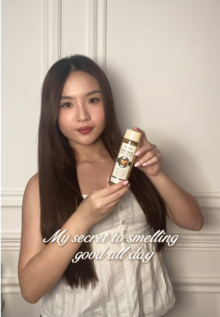 almond body oil from @ButteredOfficial  #MoreOilMoreGlow  #almondoilseries  #bestiekulitkering 