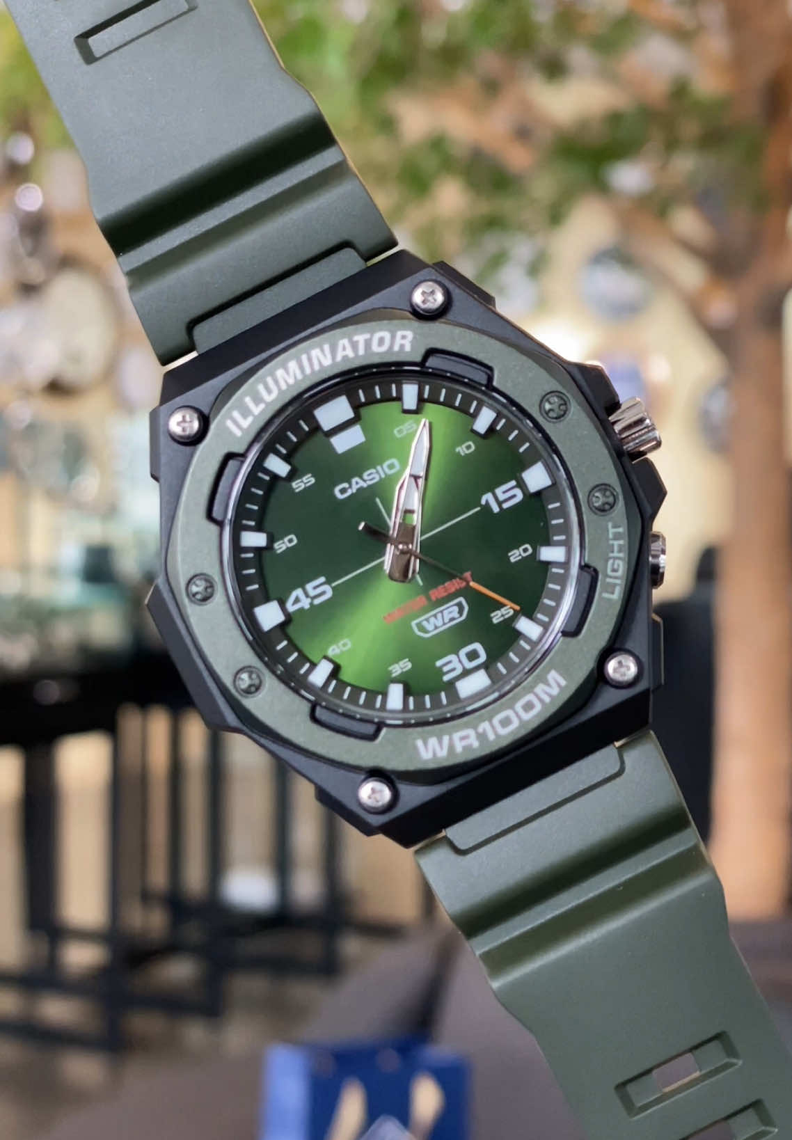 อย่างหล่ออะค้าบบ😎⌚️ 📍ร้าน NARI เปิดบริการ 09.30 - 18.30 น. วันจันทร์ - วันเสาร์ ( หยุดวันอาทิตย์ )  🎁 บริการ ห่อของขวัญ - การ์ด ฟรี   🚕 จัดส่งฟรี EMS / GRAB 📧⊹ สอบถามเพิ่มเติมทักแชทได้เลยนะคะ  #นาฬิกาข้อมือ  #ร้านนาฬิกาอุตรดิตถ์ #nariwatch #mw620h 