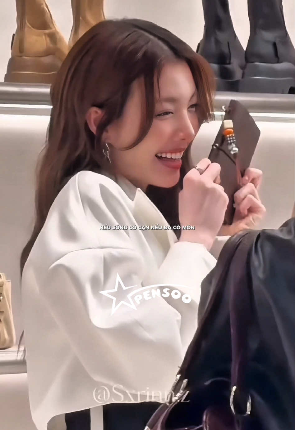 Mê cái vibe này quá #linglingkwong #ormkornnaphat #lingorm #fst♡ #cgt🎼 @Lingling Kwong @ออมออมเอง:^D 