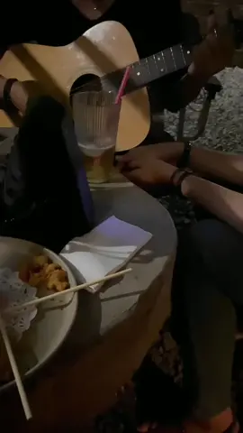 Yg pengen pake aksesoris samaan bisa cek kerkun/showcase manteman🙏🏻🥰 #lungset #nostalgia90an #coversong #tongkrongan #lagujawa 