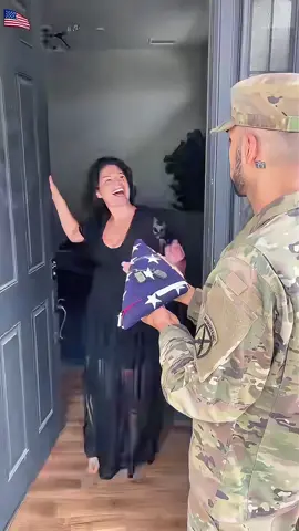 Fallen soldiers coming home #fallensoldier #soldier #Homecoming #respect #sad 