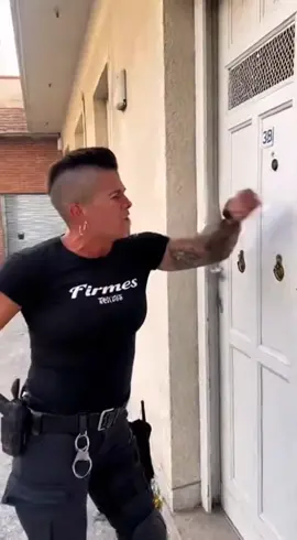 #okupas #barcelona #viral #tiktok #mujer 